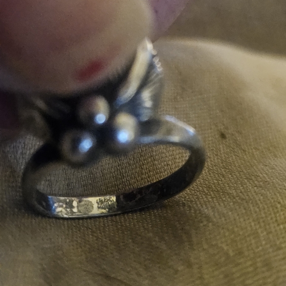 VINTAGE SOUTHWESTERN SQUASH BLOSSOM STERLING & MOP RING. DAINTY GEM OF HISTORY - Picture 9 of 11